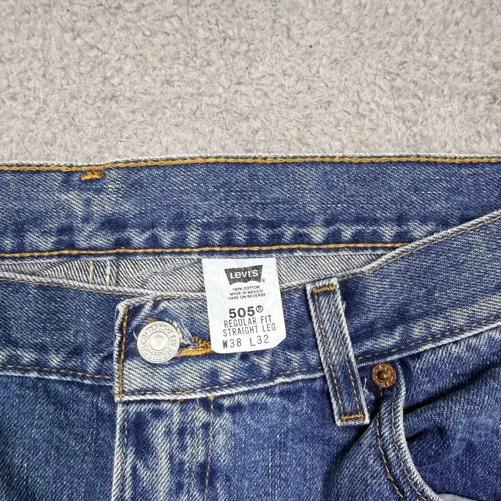 Vintage 2002 Levi's 505 Jeans